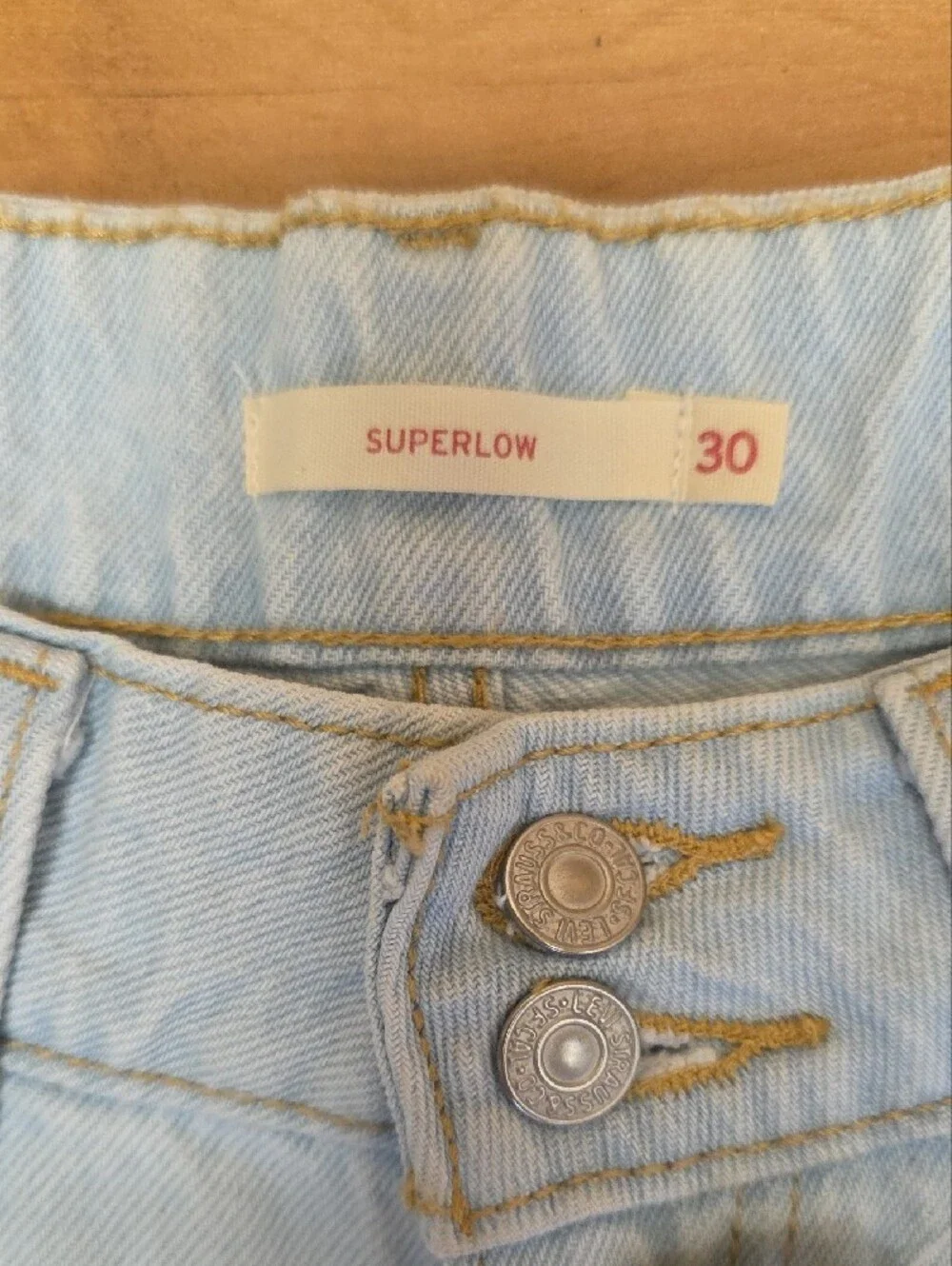Levi’s Superlow Loose Stripe Jeans Light Wash Two Tone Side Panel 30x32 NEW - Picture 3 of 16